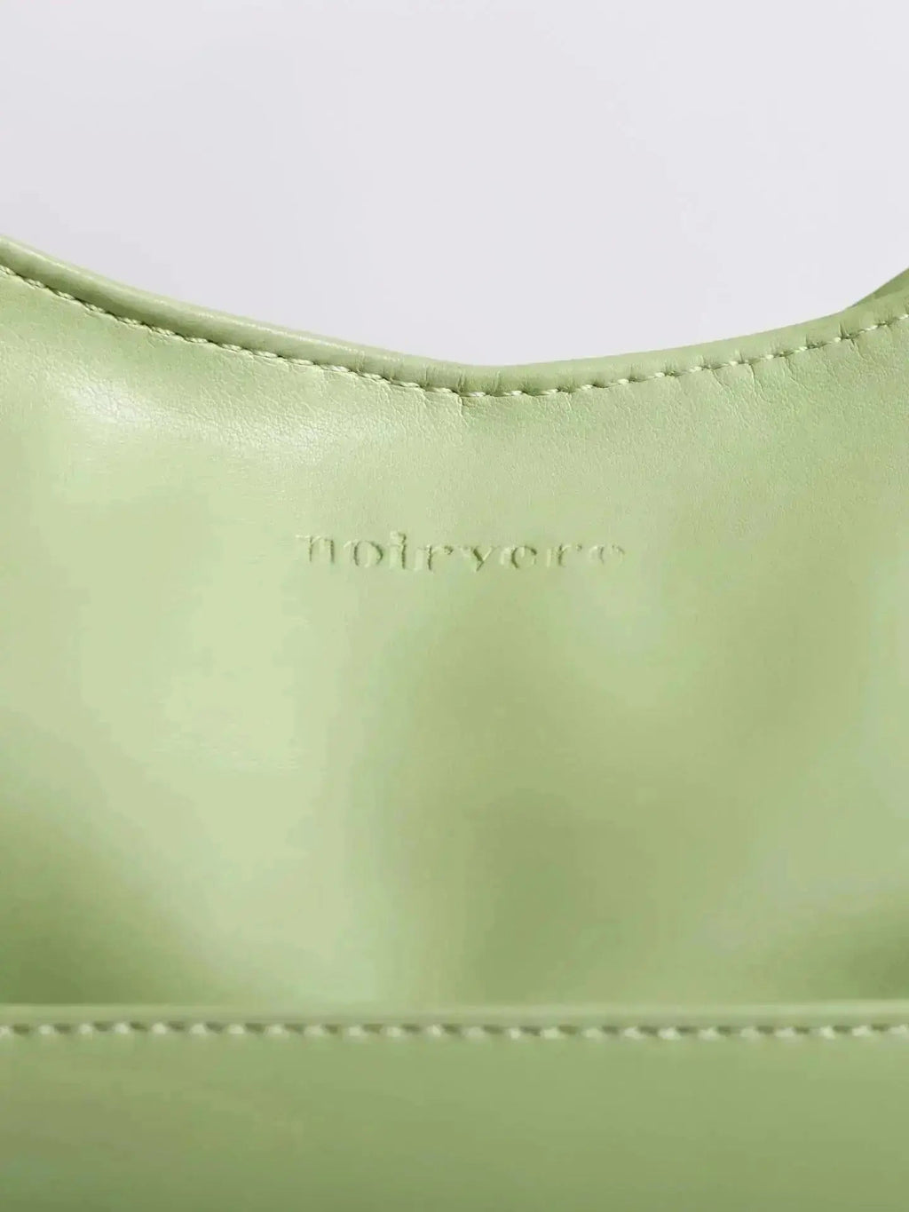 Noir Essence Bolso Elegamma™