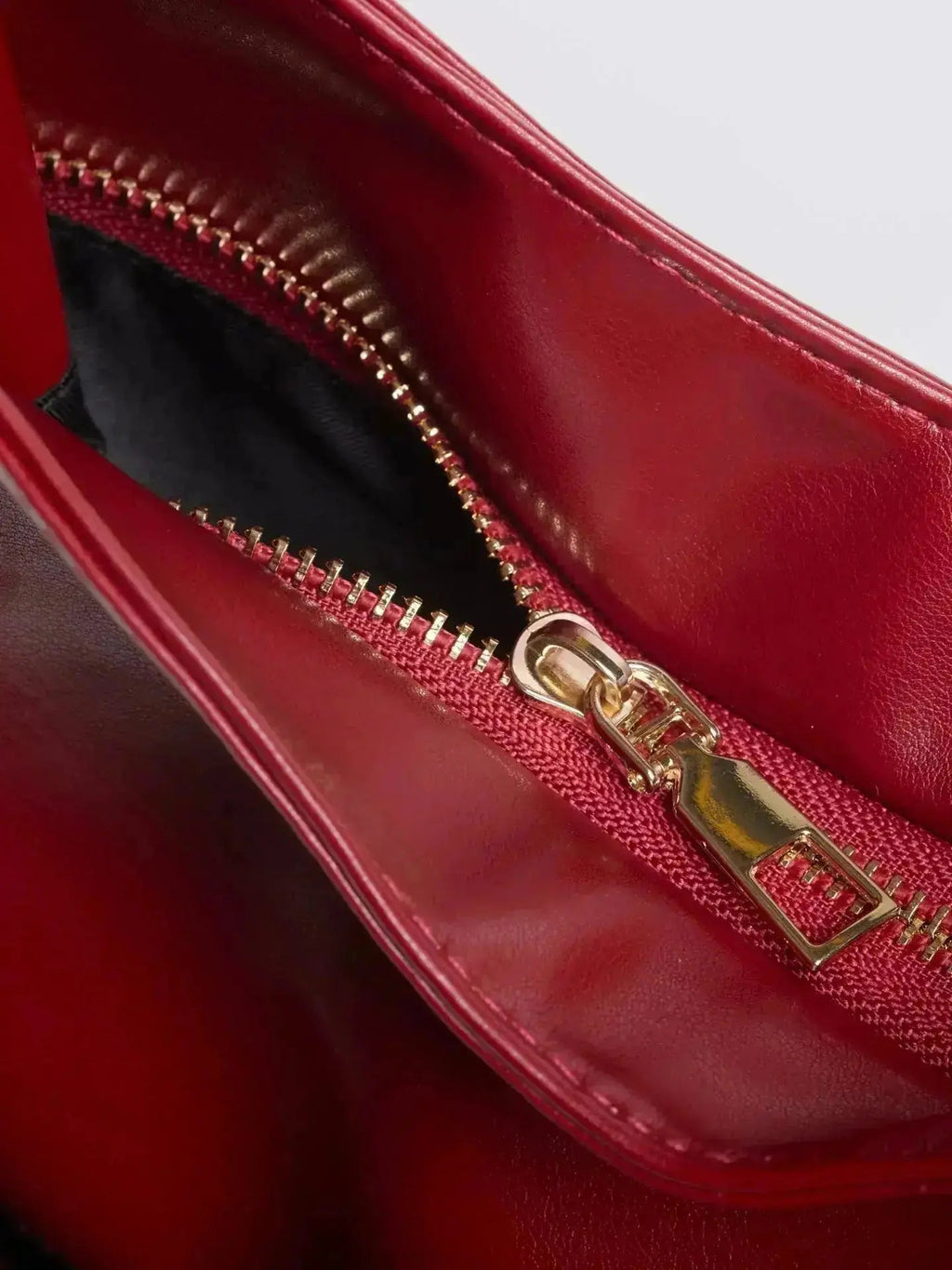 Noir Essence Bolso Elegamma™