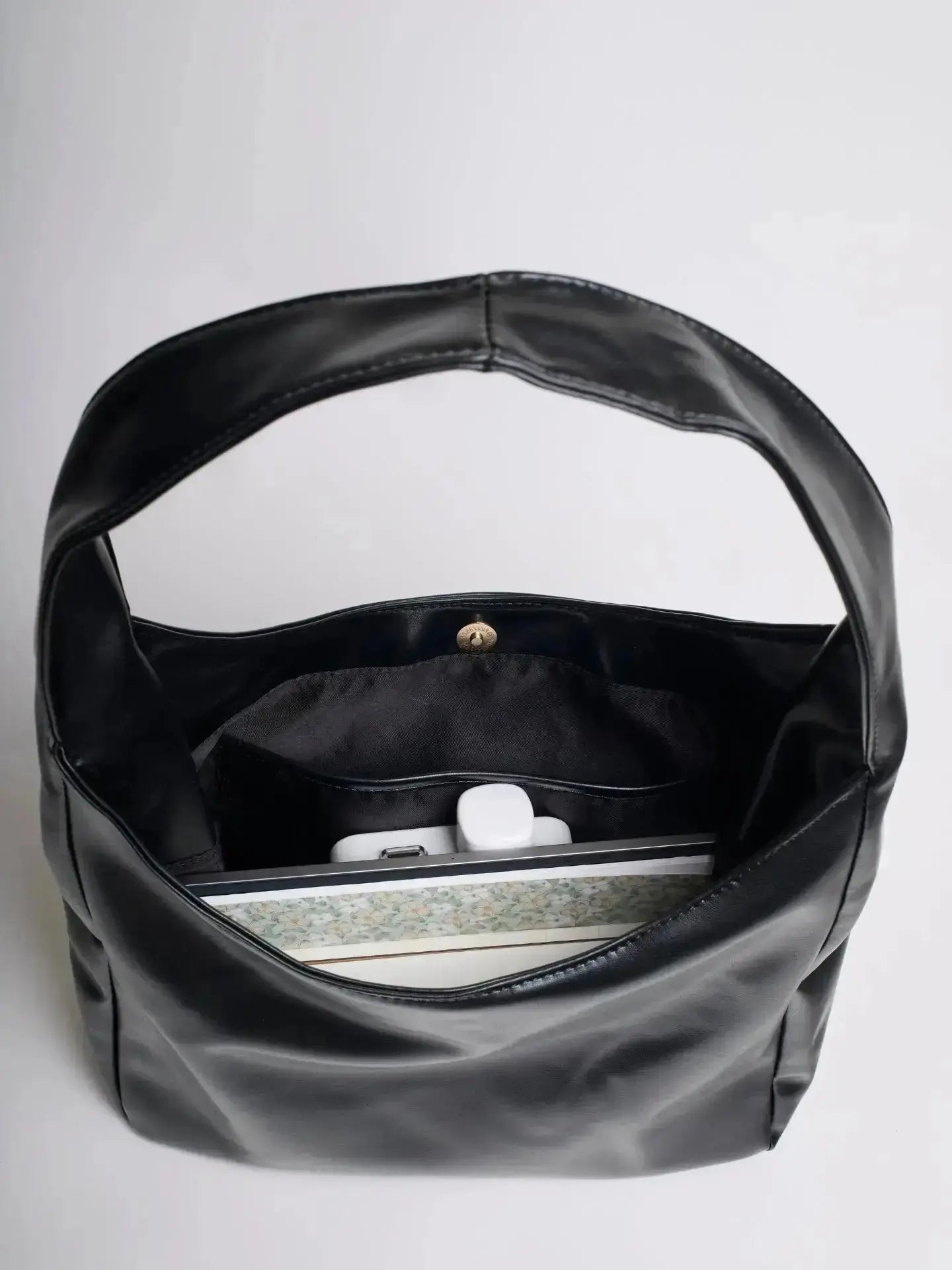Noir Essence Bolso Elegamma™