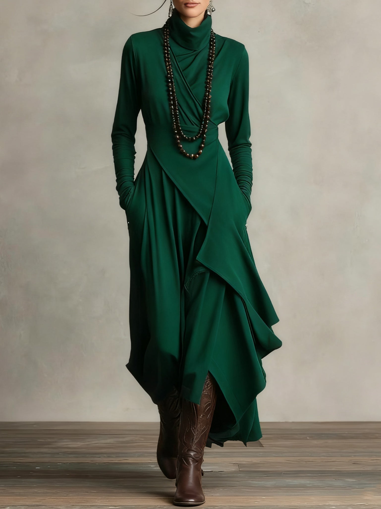Aurelia™ | Vestido Largo Plisado Asimétrico con Cuello Alto