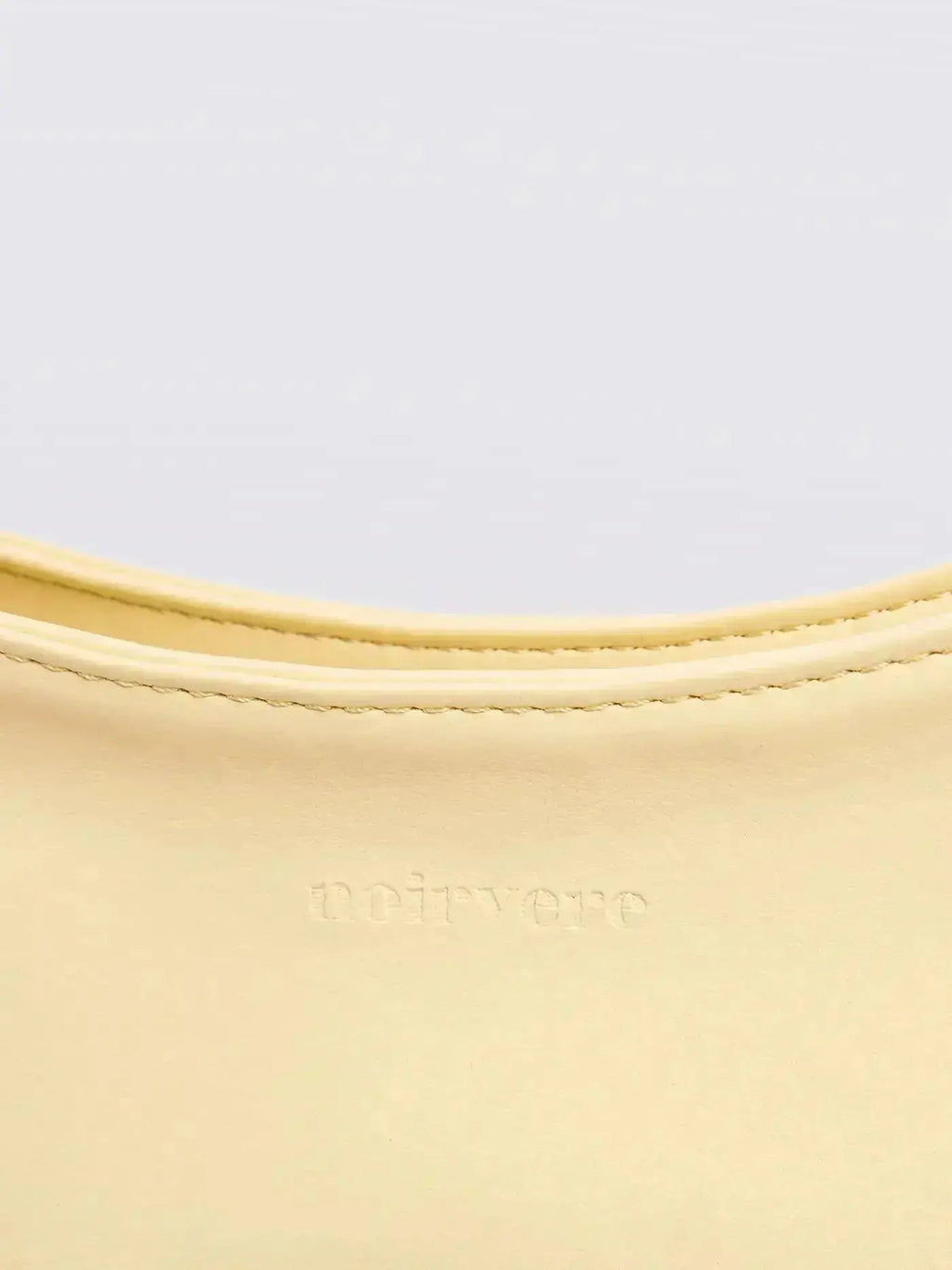 Noir Essence Bolso Elegamma™