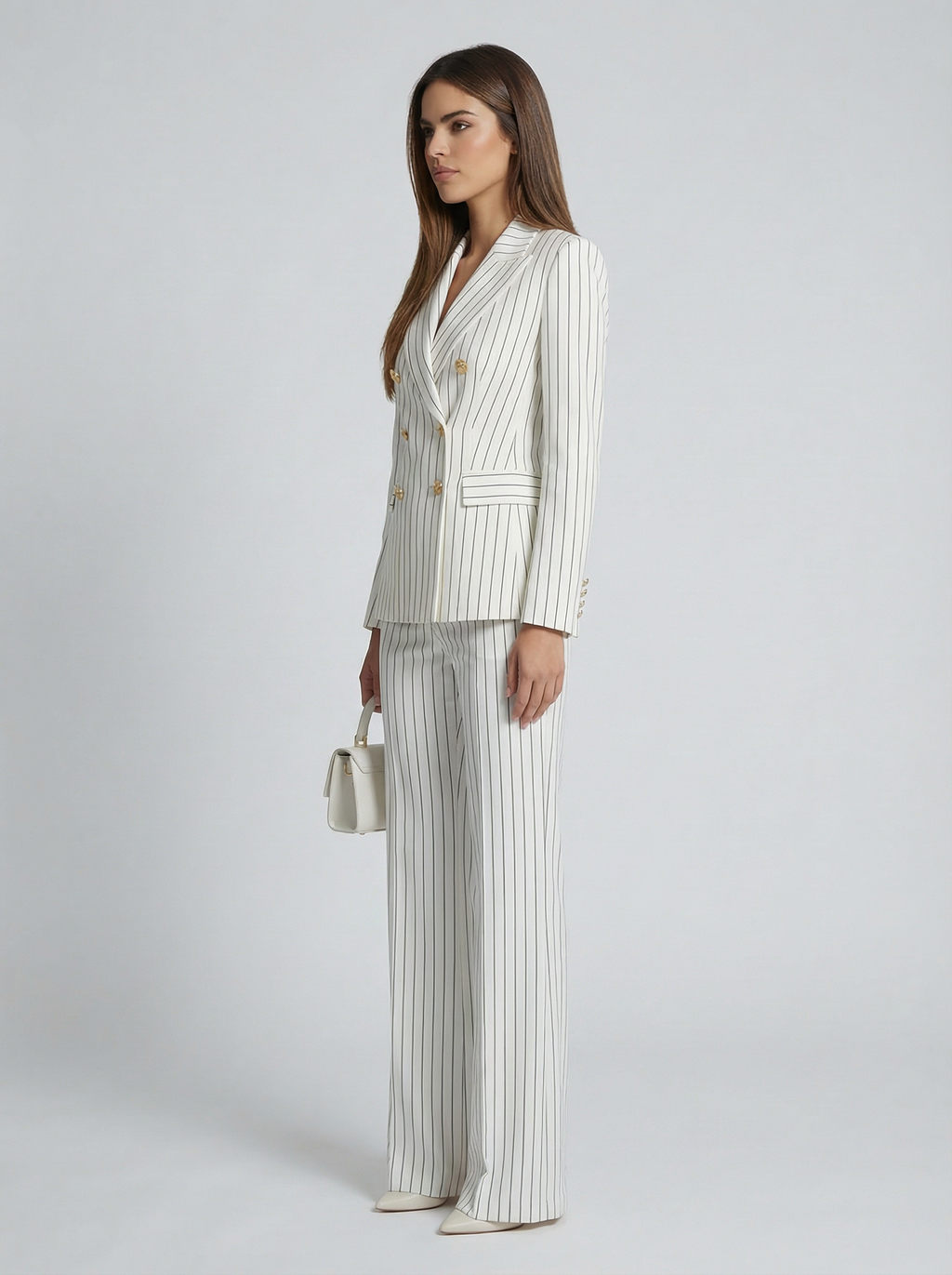 Victoria™ | Traje Diplomático Sofisticado